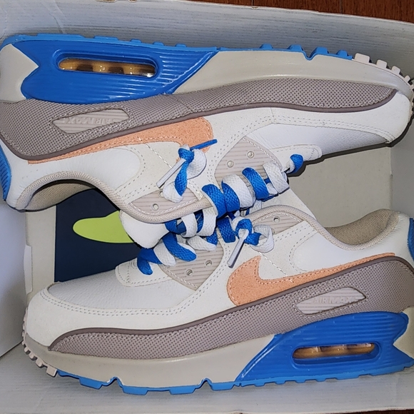 Air Max 90 - Picture 3 of 5